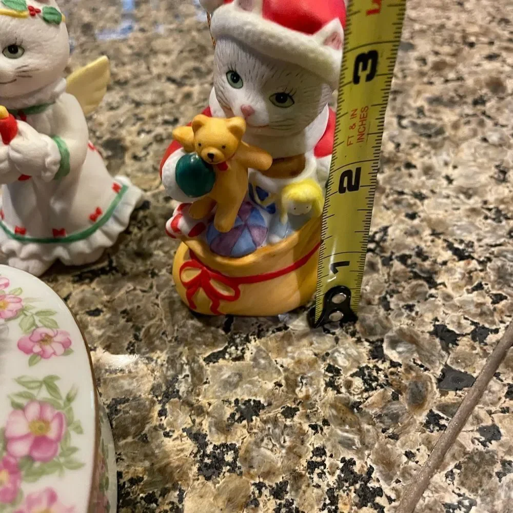 Sir Lanka Vintage Cat Ornaments and a 1981 Cat Porcelain Trinket Dish Ha…